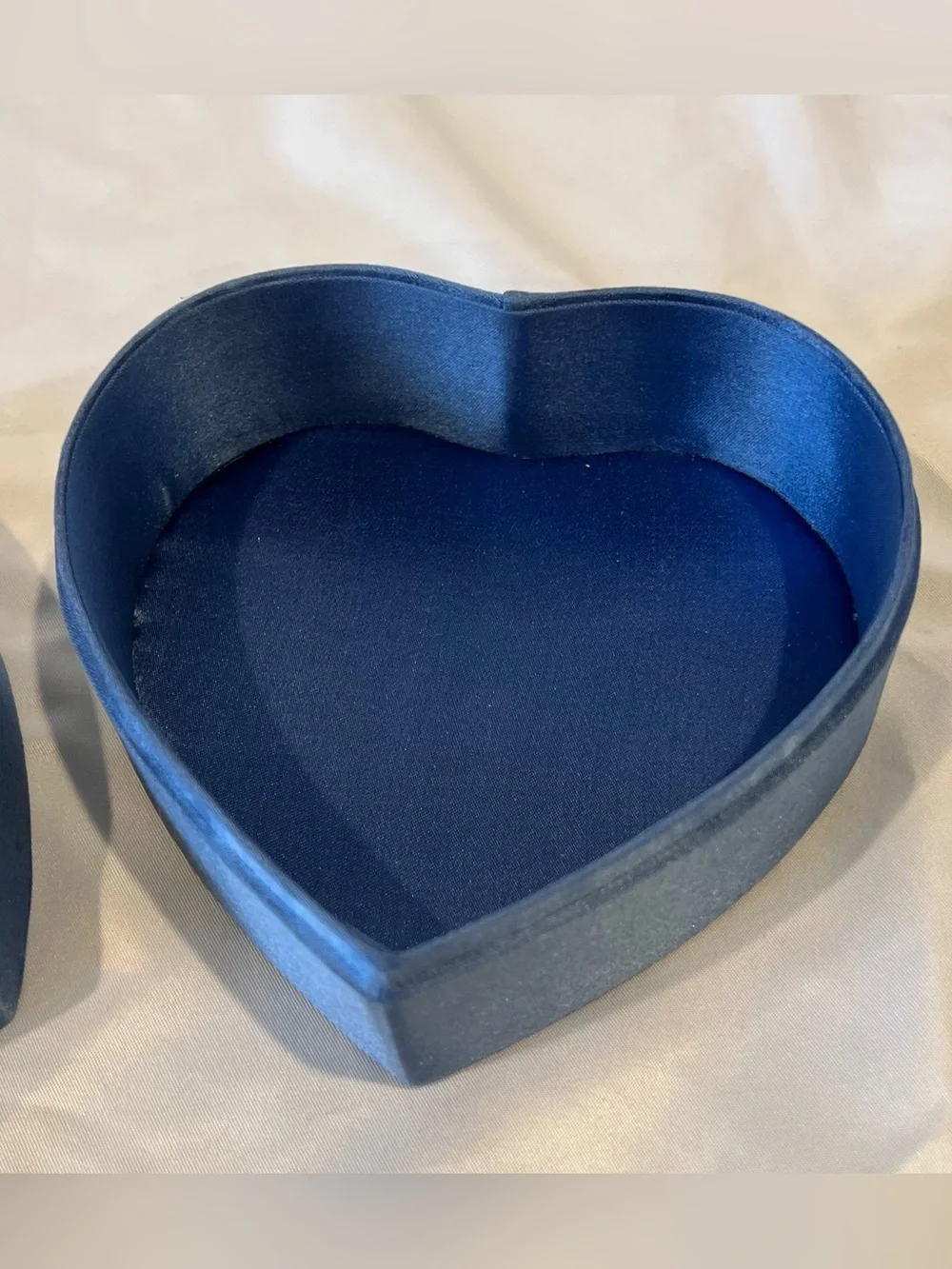 Vintage Heart Floral Needlepoint Jewelry Box Blue Satin